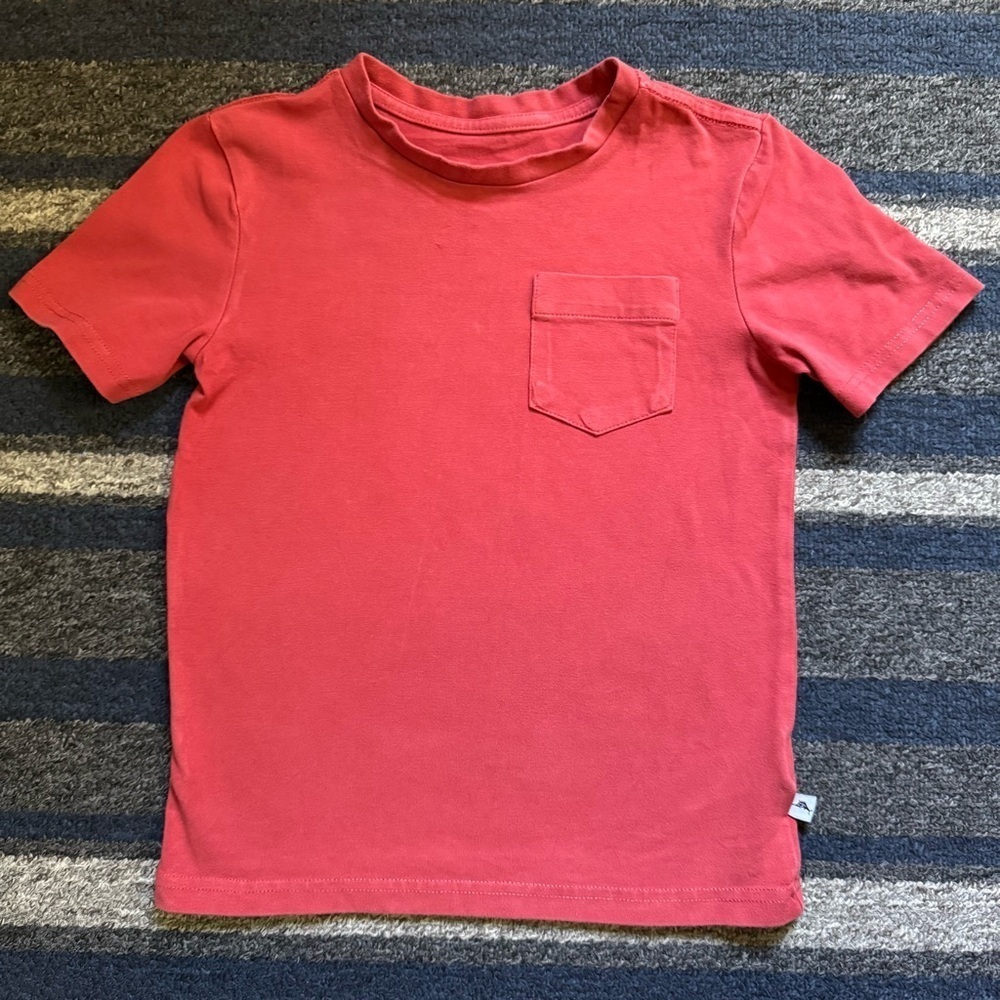 Tommy Bahama Boys Red Pocket Short Sleeve Tee Size S‎